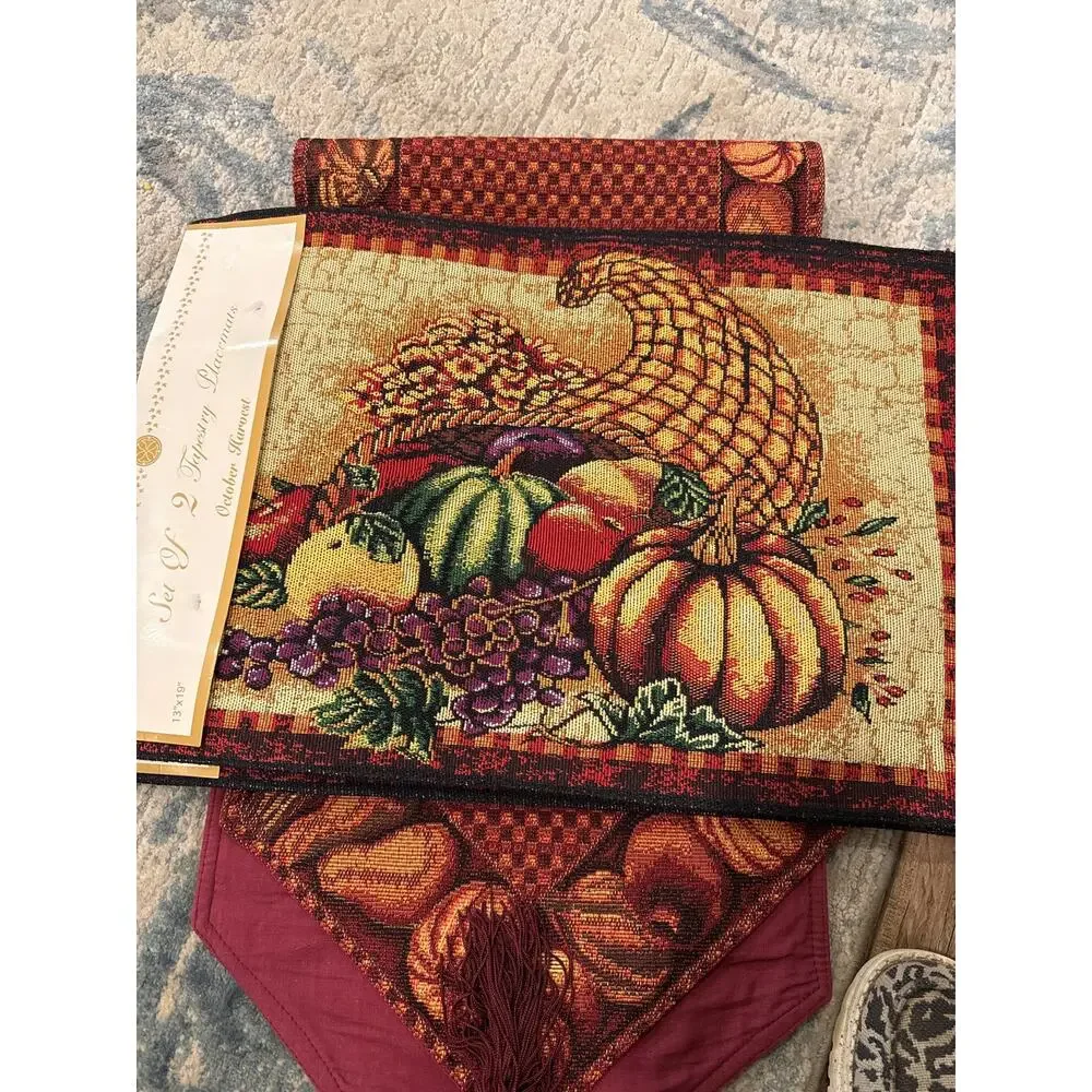 October Harvest ,  New 2 set of 2 placemats and‎ one table runner